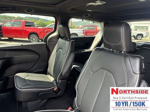 New 2026 Chrysler Pacifica Limited w/ Uconnect Theater Family Group FWD image 12