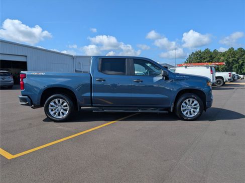 Used 2024 Chevrolet Silverado 1500 Custom AWD/4WD image 6