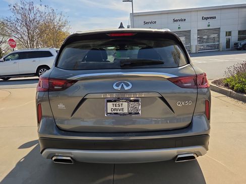 Certified 2023 INFINITI QX50 Luxe image 7