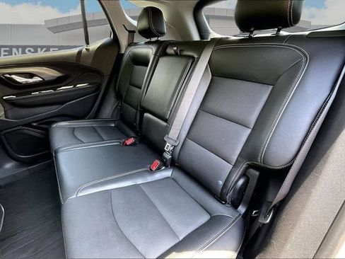 Used 2023 GMC Terrain SLT w/ Infotainment Package II AWD/4WD image 29