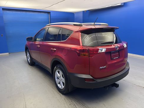 Used 2014 Toyota RAV4 XLE FWD image 5