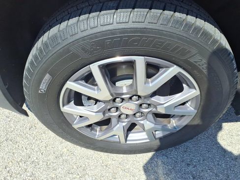 Used 2020 GMC Acadia SLT w/ Premium Package FWD image 5