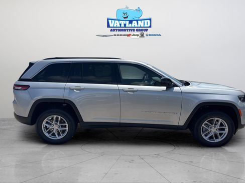 New 2026 Jeep Grand Cherokee Laredo X RWD image 6