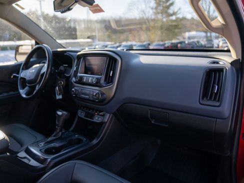 Used 2021 Chevrolet Colorado Z71 image 12