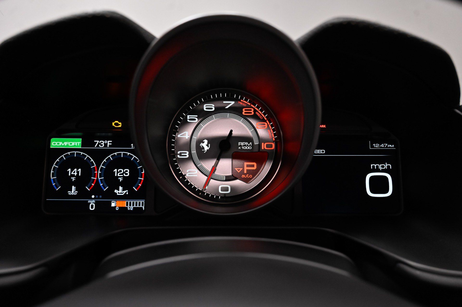 Used 2019 Ferrari Portofino RWD image 10