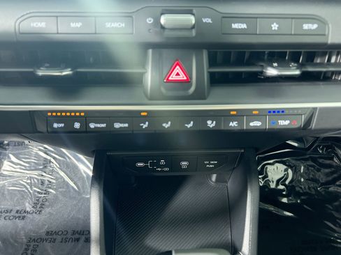 New 2025 Kia K4 LXS image 22