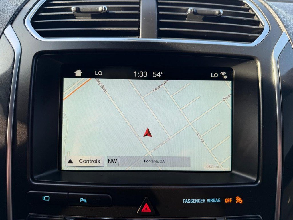 Used 2018 Ford Explorer Limited w/ Ford Safe & Smart Package FWD image 48