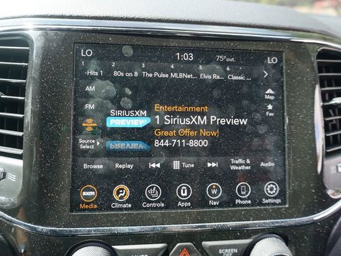 Used 2019 Jeep Grand Cherokee Altitude image 11