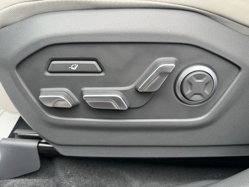 Certified 2024 Hyundai Santa Fe Calligraphy image 18