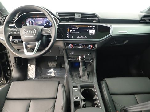 Certified 2024 Audi Q3 2.0T Premium Plus image 18