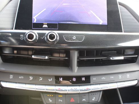 Used 2024 Cadillac CT4 Luxury w/ Sun And Sound Package image 28