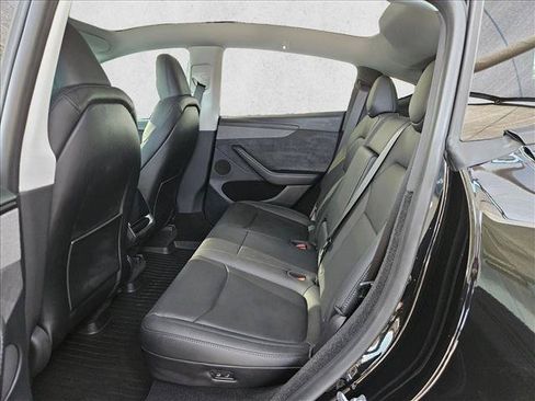 Used 2026 Tesla Model Y 2WD image 16