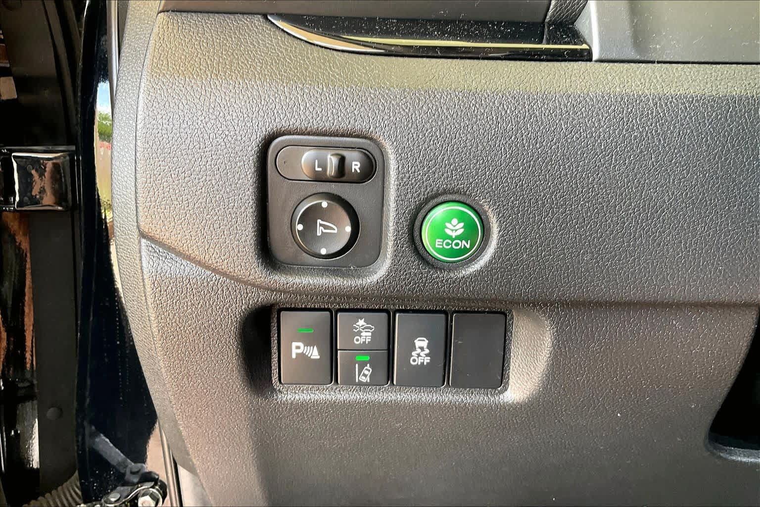 Used 2019 Honda Pilot Touring image 34