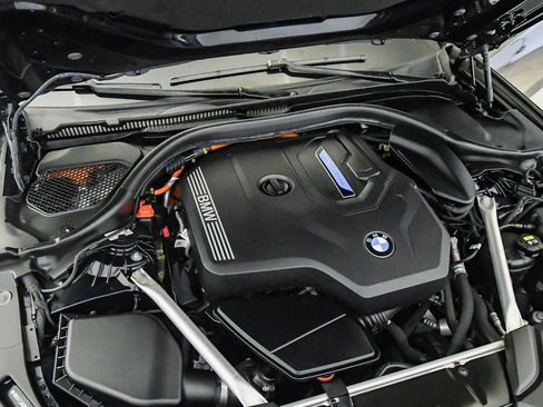Certified 2023 BMW 530e w/ M Sport Package RWD image 27