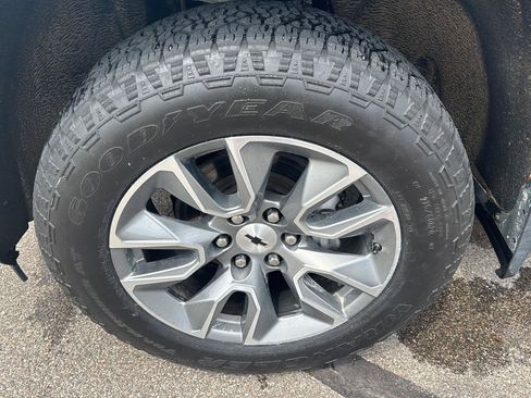 Used 2020 Chevrolet Silverado 1500 RST AWD/4WD image 10