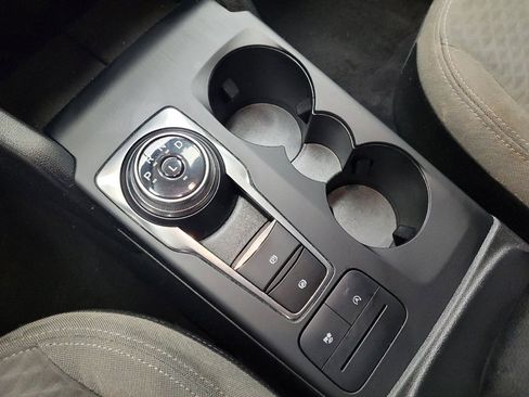 Used 2022 Ford Escape SE image 26