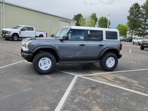 New 2026 Ford Bronco Heritage Edition AWD/4WD image 4