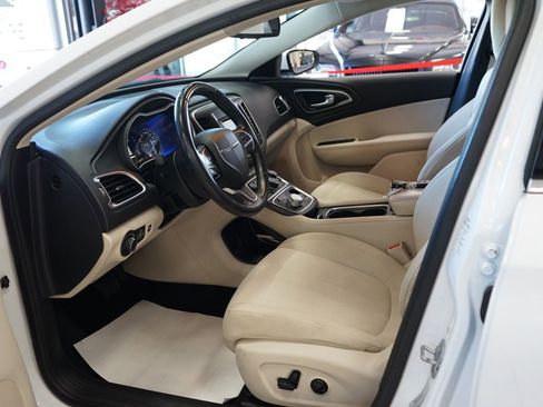 Used 2015 Chrysler 200 Limited w/ Convenience Group FWD image 22