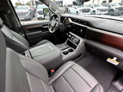 New 2026 GMC Sierra 3500 Denali w/ Denali Reserve Package AWD/4WD image 13