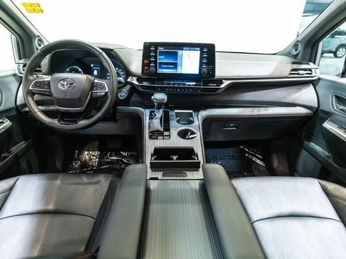 Certified 2023 Toyota Sienna XSE w/ XSE Plus Package image 14