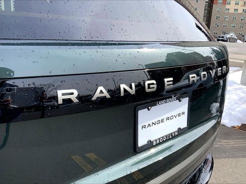 New 2026 Land Rover Range Rover SE image 15