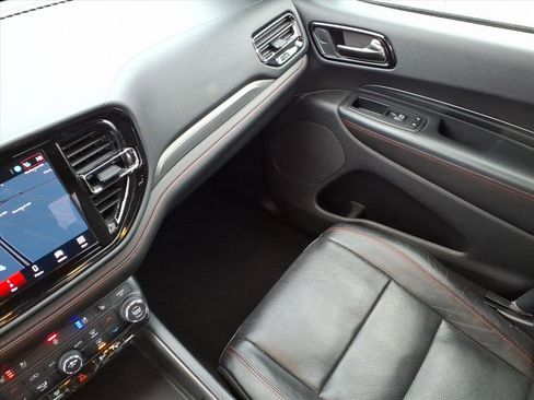 Used 2024 Dodge Durango GT image 24