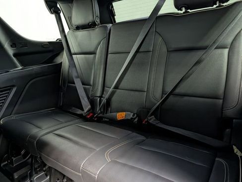 Used 2021 Chevrolet Tahoe Premier AWD/4WD image 16