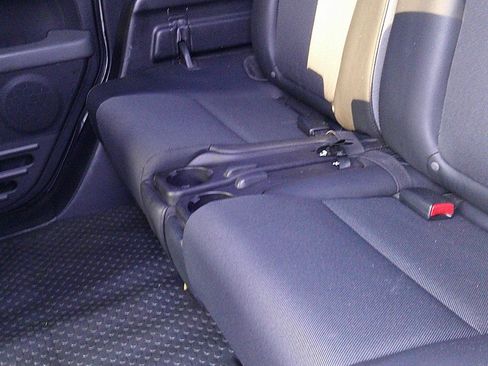 Used 2004 Honda Element EX image 8