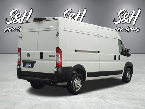 Used 2024 RAM ProMaster 2500 w/ Convenience Group FWD image 15