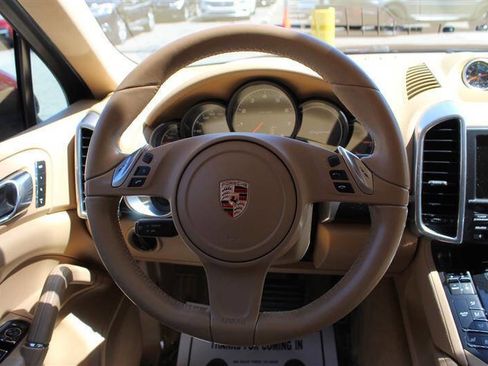 Used 2013 Porsche Cayenne AWD/4WD image 15