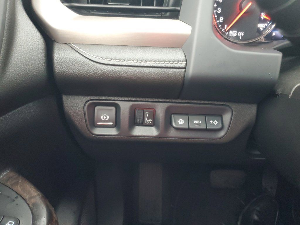 Used 2023 GMC Acadia Denali FWD image 30