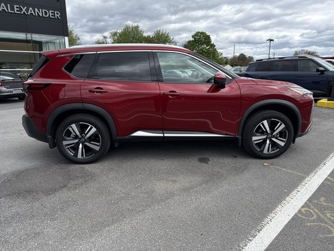 Used 2023 Nissan Rogue SL w/ SL Premium Package AWD/4WD image 2