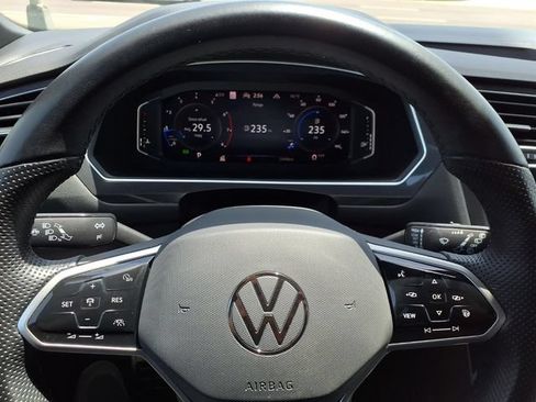 Used 2023 Volkswagen Tiguan SEL R-Line AWD/4WD image 11