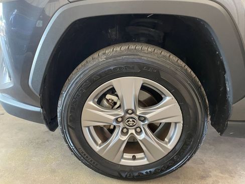 Used 2025 Toyota RAV4 LE image 28