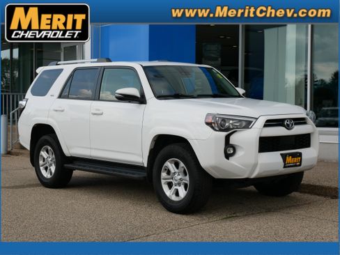 Used 2024 Toyota 4Runner SR5 Premium image 1