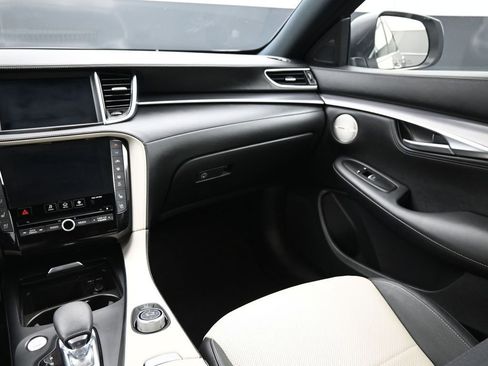 Used 2023 INFINITI QX55 Essential AWD/4WD image 13