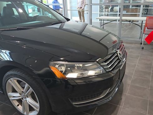 Used 2014 Volkswagen Passat 1.8T SE FWD image 6