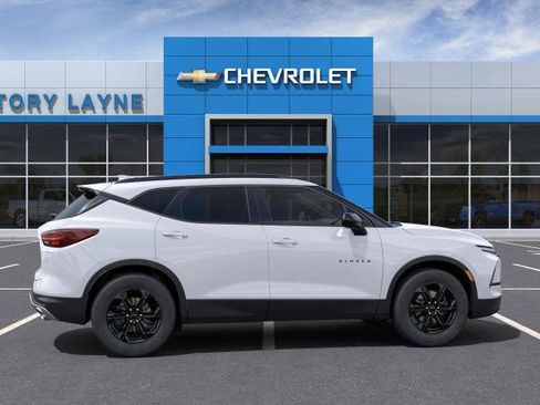 New 2025 Chevrolet Blazer LT w/ Midnight/Sport Edition image 5