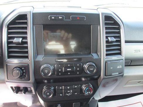 Used 2022 Ford F450 XLT image 9