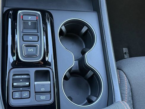 Used 2025 Honda Pilot Sport image 25