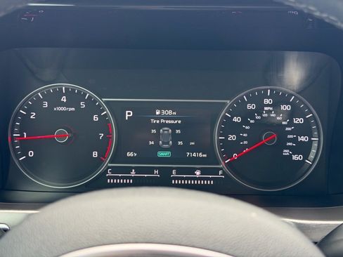 Used 2022 Kia Sorento SX FWD image 9