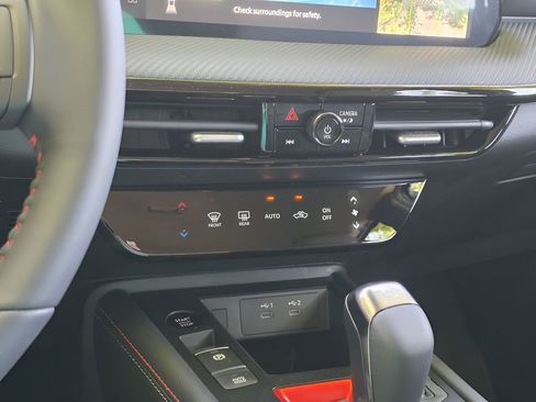 New 2026 Nissan Kicks SR FWD image 22