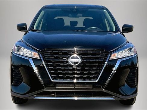 Certified 2024 Nissan Kicks S image 3