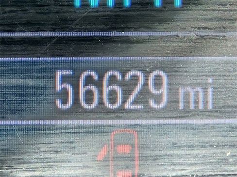 Used 2019 Buick Encore Essence w/ Experience Buick Package image 24