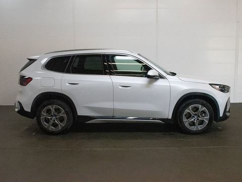 Certified 2026 BMW X1 xDrive28i w/ Convenience Package AWD/4WD image 3