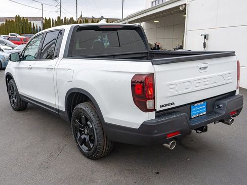 New 2026 Honda Ridgeline Black Edition image 8