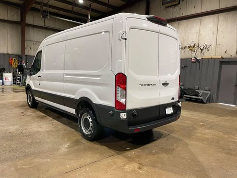 Used 2018 Ford Transit 250 148 Medium Roof RWD image 6