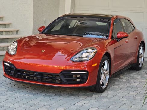 Used 2021 Porsche Panamera 4 image 33