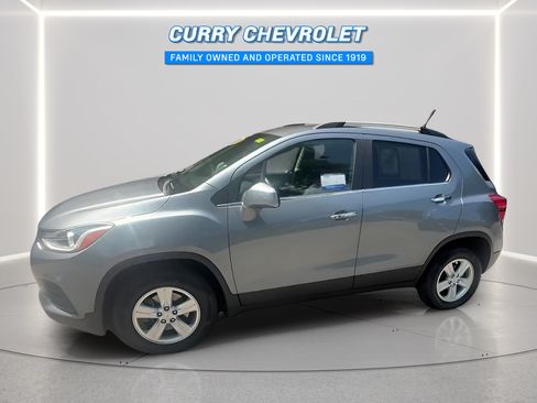 Used 2019 Chevrolet Trax LT w/ LT Convenience Package AWD/4WD image 7