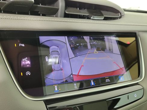 Certified 2024 Cadillac XT5 Premium Luxury w/ Technology Package FWD image 28